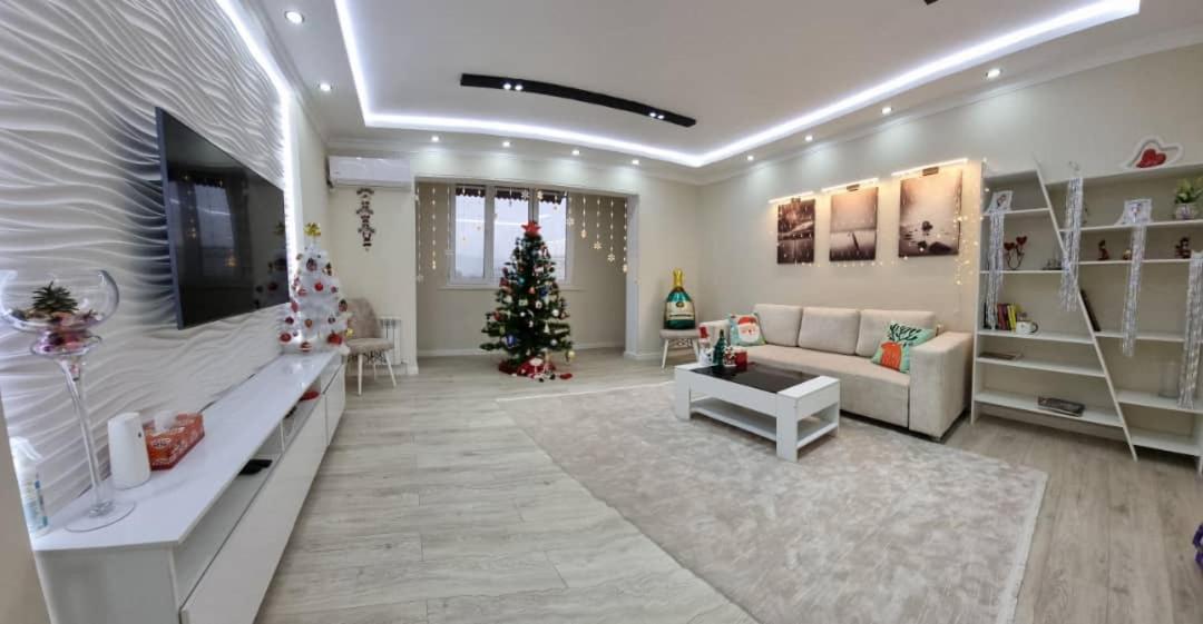 Charming And Modern Apartment At Heart Of Tashkent Exterior photo